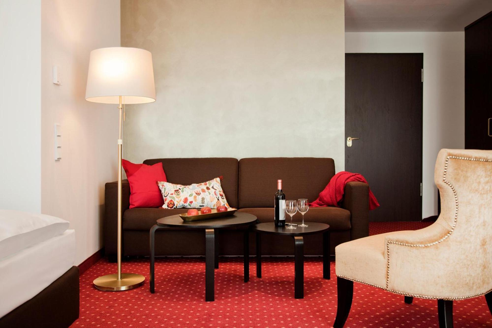 โกลด์ ปาแล โฮเทล Hotel เบอร์ลิน ภายนอก รูปภาพ
