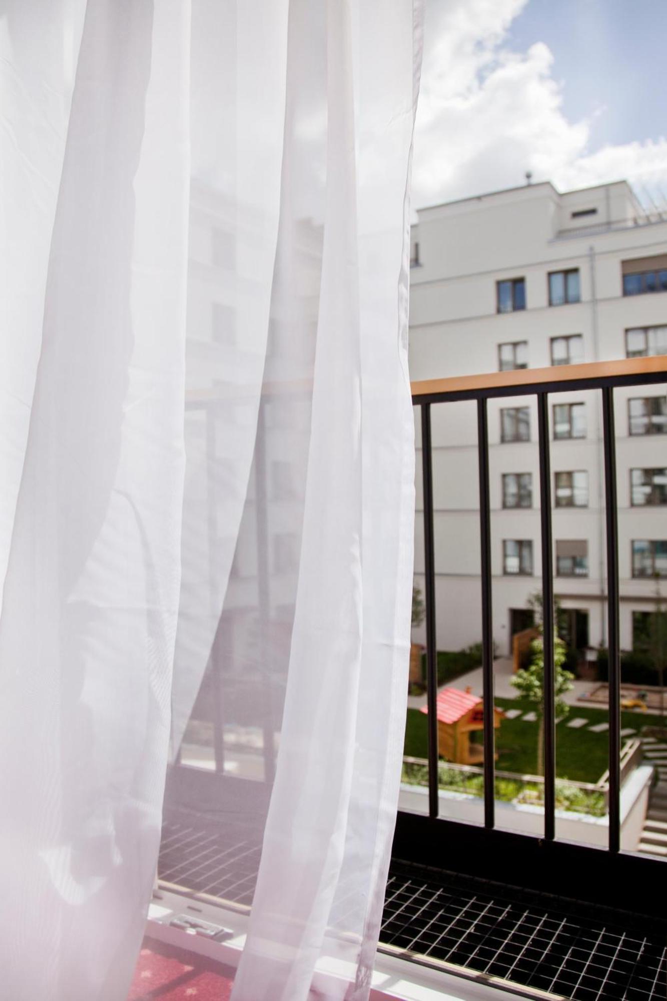 โกลด์ ปาแล โฮเทล Hotel เบอร์ลิน ภายนอก รูปภาพ