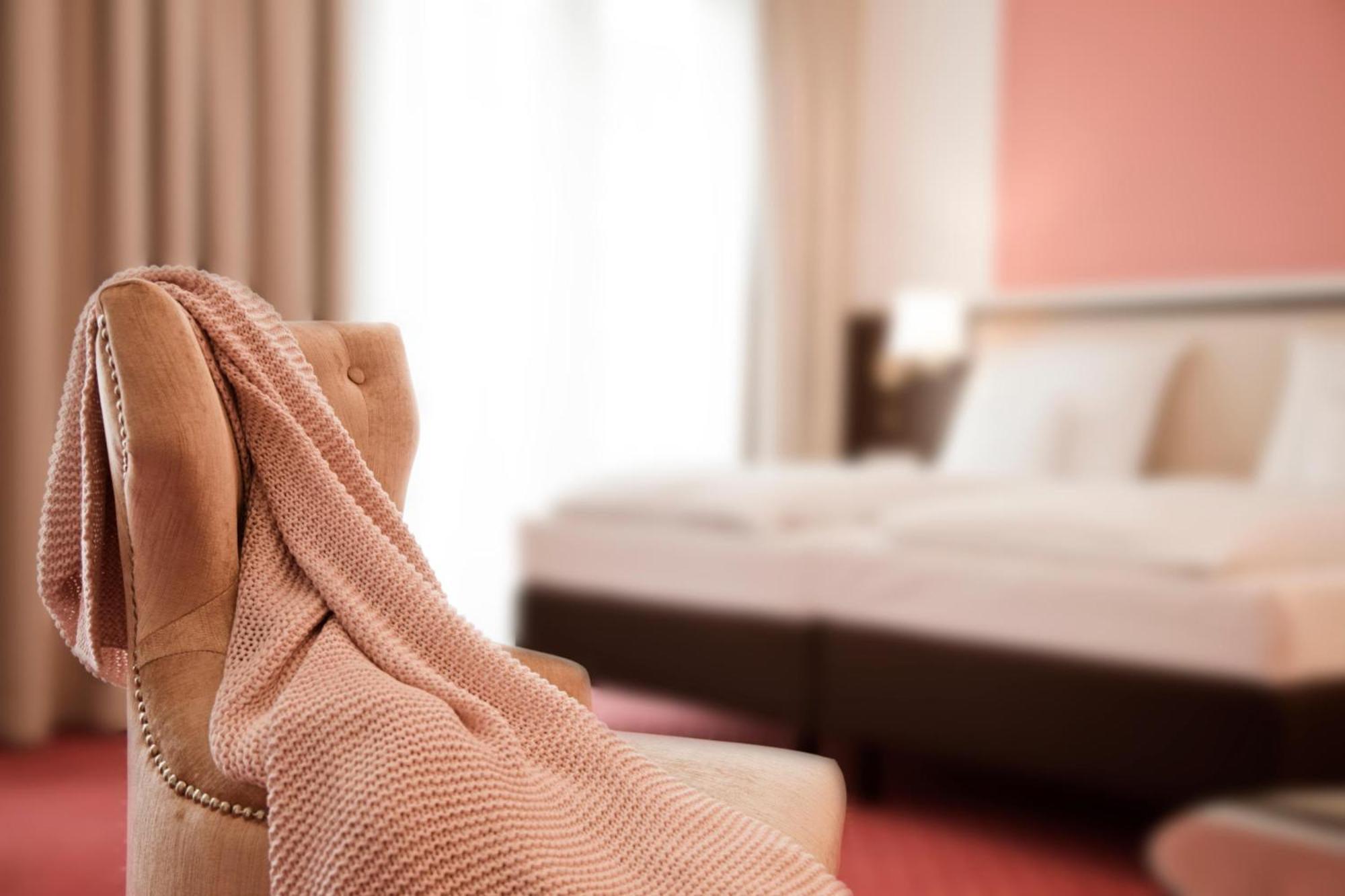 โกลด์ ปาแล โฮเทล Hotel เบอร์ลิน ภายนอก รูปภาพ